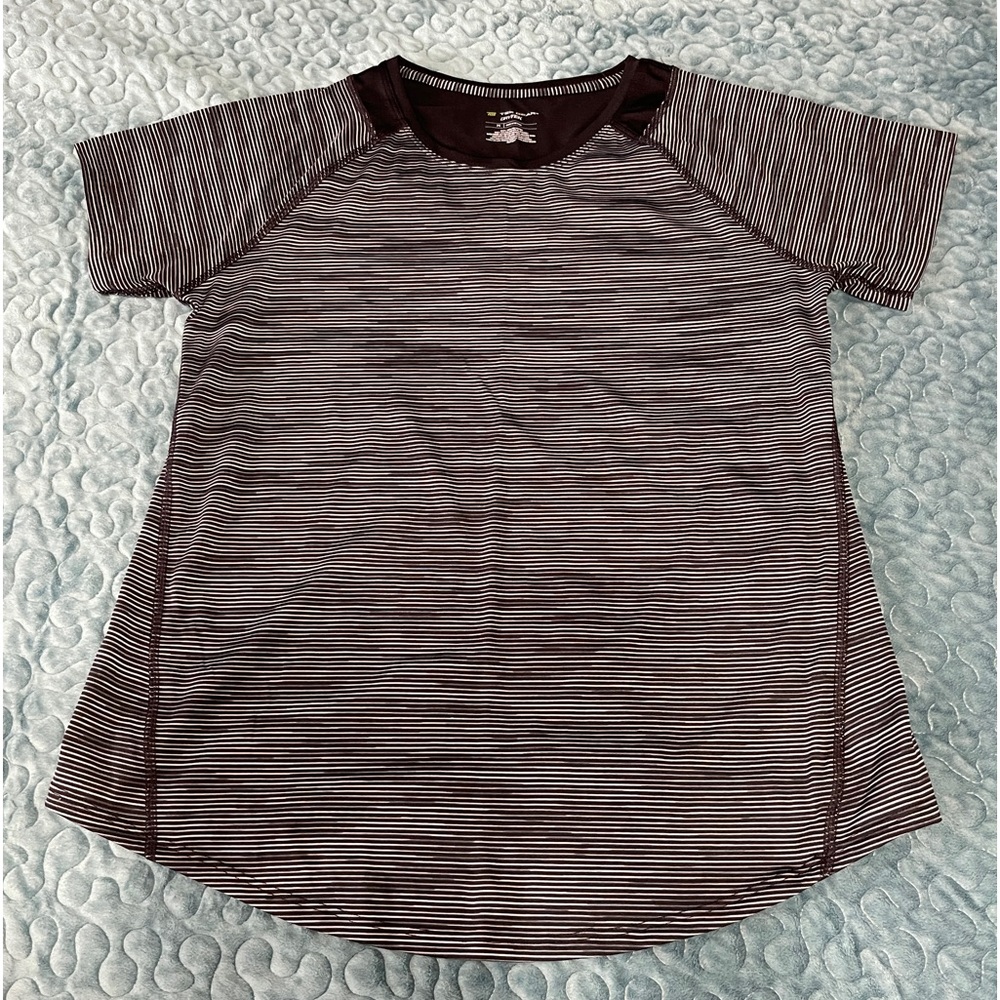 Tek Gear Womens Top Sz M Lightweight Dry Tek Activewear Pullover Short Sleeve